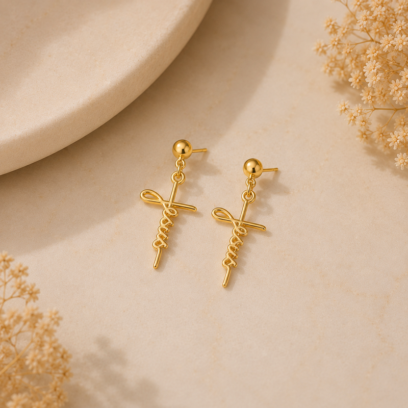 Brinco Jesus Dourado™ — Elegância e Fé em Cada Detalhe