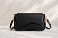 Bolsa Feminina Élora Noir™ — Elegância Sofisticada Que Valoriza Seu Estilo